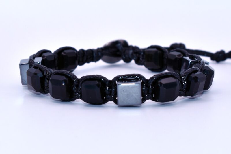 Ossidiana, Ematite